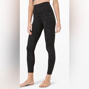 Lululemon Athletica align Black Patterned Leggings 25”  size 4